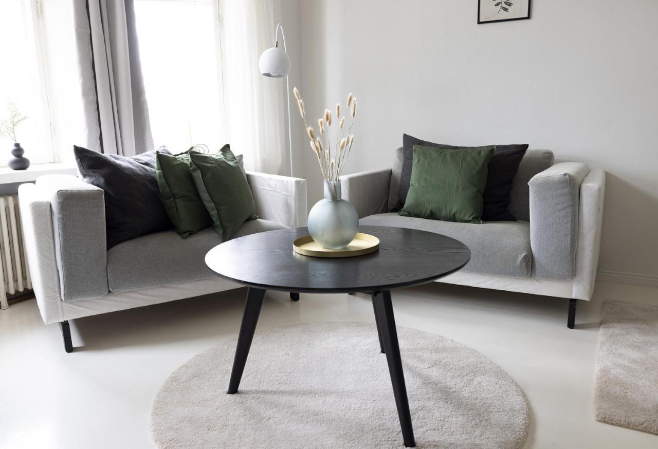2Ndhomes City Center 2Br Apartment With Balcony And Sauna By Kaisaniemi Park Helsinki Bagian luar foto