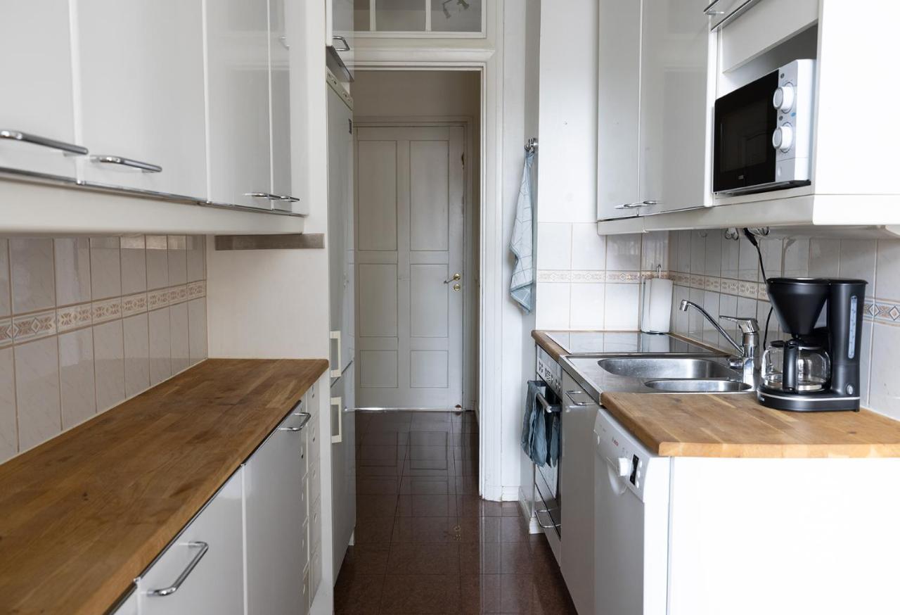 2Ndhomes City Center 2Br Apartment With Balcony And Sauna By Kaisaniemi Park Helsinki Bagian luar foto
